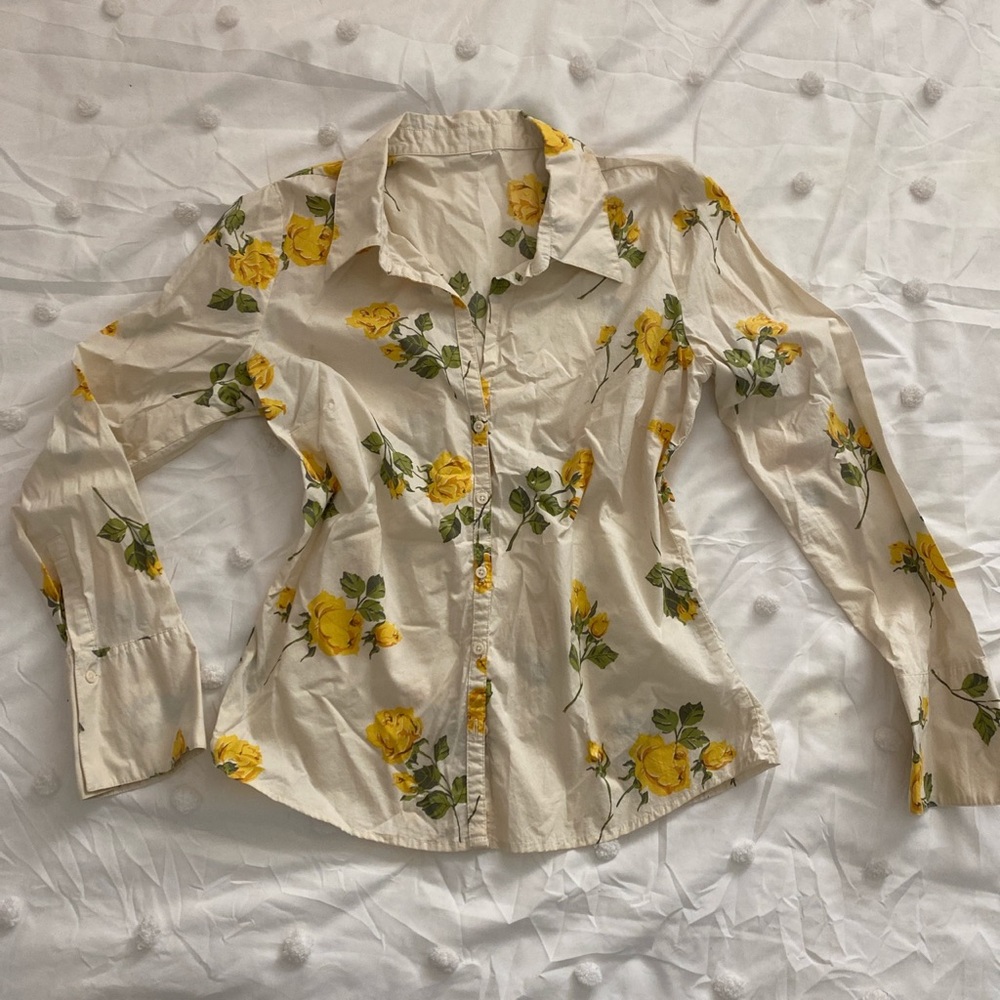 Vintage yellow rose button up